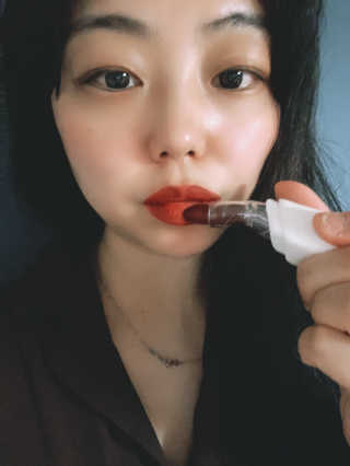 셀프코딩 코드 레드 소프트 립스틱 — 5점을 준 리뷰어가 2020년 6월 올린 사용 사진