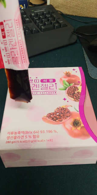 헬스업_쁘띠쁘띠석류콜라겐젤리_20g x 14포 — 5점을 준 리뷰어가 2020년 7월 올린 사용 사진
