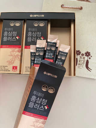 서울약사신협_투데이홍삼정플러스스틱_10g x 30포 — 5점을 준 리뷰어가 2020년 12월 올린 사용 사진