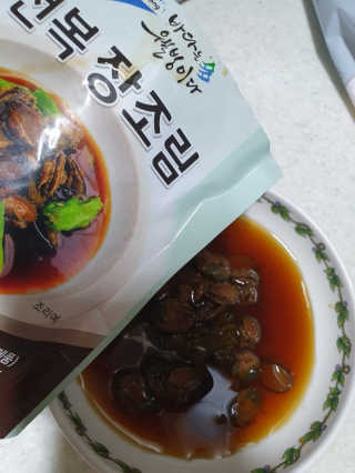 바다는다웰빙이다 완도사랑 전복죽 250g - 2팩 + 전복장조림 2팩 — 5점을 준 리뷰어가 2020년 8월 올린 사용 사진