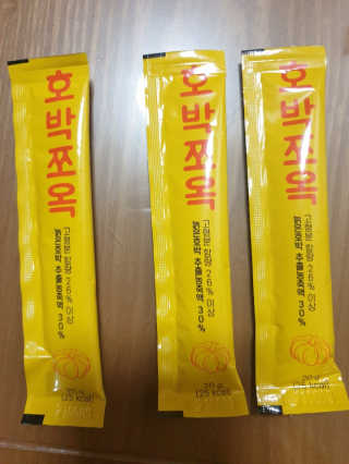 조은약초 국산 늙은 호박즙 호박쪼옥 젤리 20g x 15포 — 5점을 준 리뷰어가 2020년 7월 올린 사용 사진