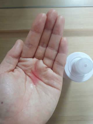 어글리프루프 에센스 스탑디어글리 레드모먼트 에센스 120ml — 4점을 준 리뷰어가 2020년 10월 올린 사용 사진