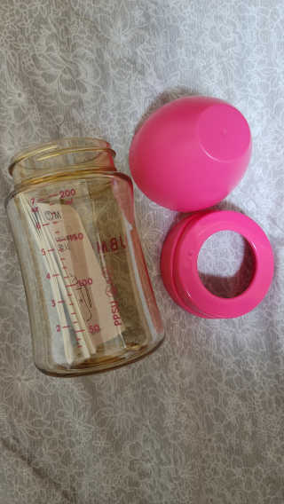 유비맘 PPSU 젖병 노꼭지_200ml_컬러 랜덤 발송 — 5점을 준 리뷰어가 2020년 9월 올린 사용 사진