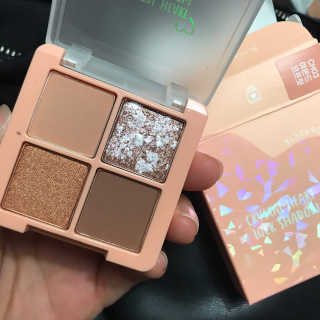 [블랙루즈] 크리스탈 하트 락 섀도우 4종 중 택1 — 4점을 준 리뷰어가 2020년 9월 올린 사용 사진