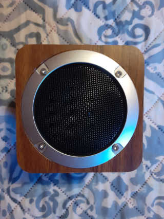 SEVIZ MINI10W 레트로 블루투스 스피커 — 5점을 준 리뷰어가 2020년 7월 올린 사용 사진