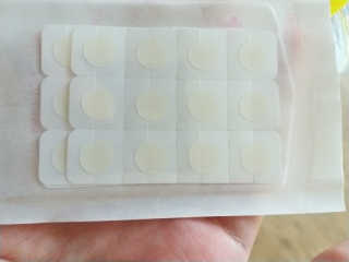 엘라밴드 하이드로 도트 스팟패치 12mm, 10mm — 5점을 준 리뷰어가 2020년 9월 올린 사용 사진