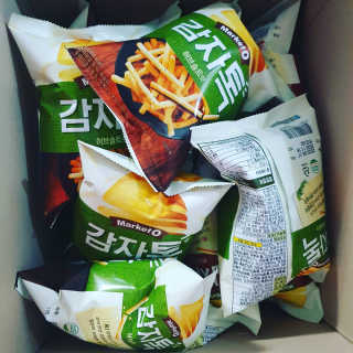 마켓오 감자톡 허브솔트맛/매콤달콤맛 — 5점을 준 리뷰어가 2020년 6월 올린 사용 사진