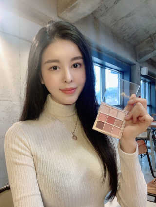 데이지크 SS컬렉션 로즈페탈 섀도우 팔레트 — 5점을 준 리뷰어가 2020년 4월 올린 사용 사진