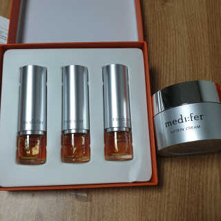 메디페르 [ 1+1 ] 루테인앰플세트 1개 + 루테인크림 50ml 1개 — 4점을 준 리뷰어가 2020년 9월 올린 사용 사진