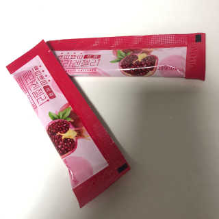 헬스업_쁘띠쁘띠석류콜라겐젤리_20g x 14포 — 5점을 준 리뷰어가 2020년 8월 올린 사용 사진