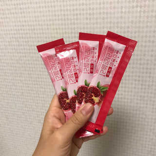 헬스업_쁘띠쁘띠석류콜라겐젤리_20g x 14포 — 5점을 준 리뷰어가 2020년 9월 올린 사용 사진