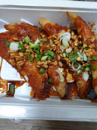 죠스떡볶이 [죠스푸드] 짜빠떡볶이+떡또그+범벅만두 신메뉴 3종 — 5점을 준 리뷰어가 2020년 4월 올린 사용 사진