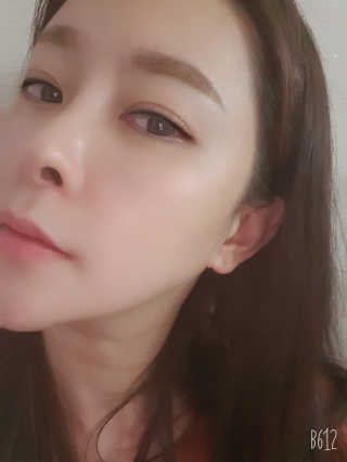 셀프코딩 밀키웨이 스프레드 글리터 밤 — 5점을 준 리뷰어가 2020년 7월 올린 사용 사진