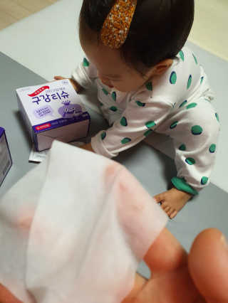 100도 이상에서 삶아 멸균 안심 아이수 구강 티슈 — 5점을 준 리뷰어가 2020년 11월 올린 사용 사진