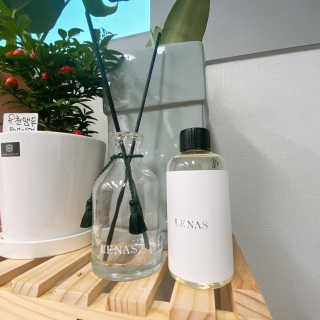 레나스 프리미엄 아로마 디퓨저 200ml  [1SET] — 5점을 준 리뷰어가 2020년 8월 올린 사용 사진