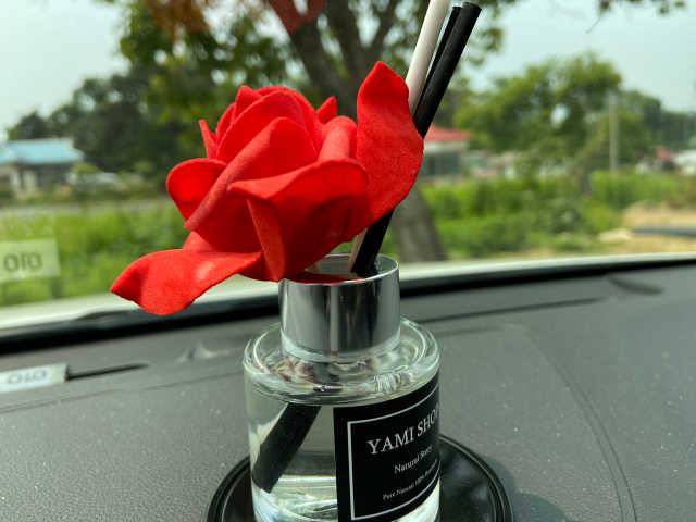 플라워 차량용디퓨저  50ml 리뷰 사진
