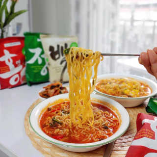 [풀무원] 자연은맛있다 정면, 백면, 홍면  세트 — 4.5점을 준 리뷰어가 2020년 9월 올린 사용 사진