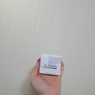 La Theorie Hydrating Ingredients | 하이드레이팅 인그레이디언츠 — 5점을 준 리뷰어가 2020년 5월 올린 사용 사진