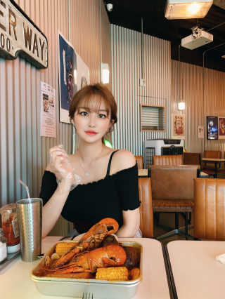 뉴욕아파트먼트 합정점 [뉴욕아파트먼트 오리지날그릴] 4만원 이용권 — 4점을 준 리뷰어가 2020년 6월 올린 사용 사진