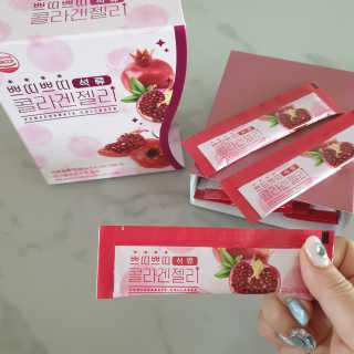 헬스업_쁘띠쁘띠석류콜라겐젤리_20g x 14포 — 5점을 준 리뷰어가 2020년 8월 올린 사용 사진
