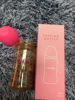 유비맘 PPSU 젖병 노꼭지_260ml_컬러 랜덤 발송 — 5점을 준 리뷰어가 2020년 8월 올린 사용 사진