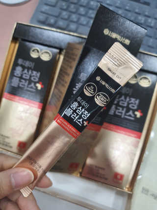 서울약사신협_투데이홍삼정플러스스틱_10g x 30포 — 5점을 준 리뷰어가 2020년 12월 올린 사용 사진