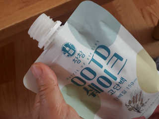 [꾸콤] 참참 OOTD쉐이크 고단백 일주일세트 50g x 5 — 5점을 준 리뷰어가 2020년 10월 올린 사용 사진