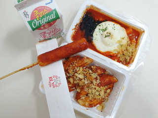 죠스떡볶이 [죠스푸드] 짜빠떡볶이+떡또그+범벅만두 신메뉴 3종 — 4점을 준 리뷰어가 2020년 4월 올린 사용 사진