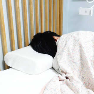 포유 메모리폼 경추베개 자모니베개 — 5점을 준 리뷰어가 2020년 9월 올린 사용 사진