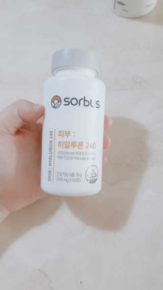 소버스 히알루론산 240 — 5점을 준 리뷰어가 2020년 4월 올린 사용 사진