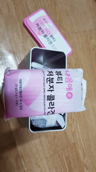 서울약사신협_내몸애뷰티저분자콜라겐_2.5g 50포 — 5점을 준 리뷰어가 2020년 4월 올린 사용 사진