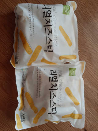 가치식탁 리얼치즈스틱, 리얼크림치즈볼 — 5점을 준 리뷰어가 2020년 6월 올린 사용 사진