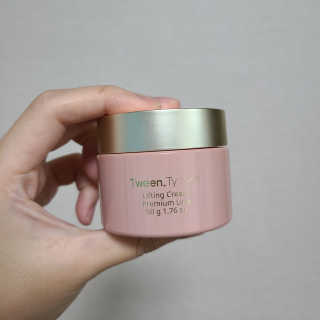 Tween.Ty Skin 트웬티스킨 리프팅 크림 프리미엄 라인 — 4점을 준 리뷰어가 2020년 11월 올린 사용 사진