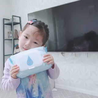아이수 블루니 몬스터 아기 물티슈 — 5점을 준 리뷰어가 2020년 11월 올린 사용 사진