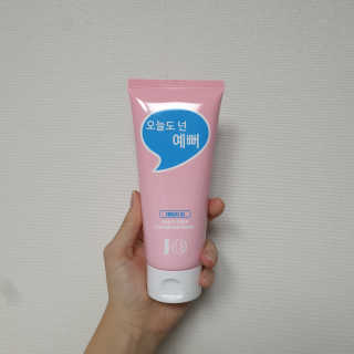 IO 아이오 오늘도 넌 예뻐 - 데일리딥 클렌징폼 — 5점을 준 리뷰어가 2020년 10월 올린 사용 사진