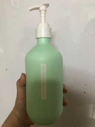 멈칫 향기좋은 약산성 샴푸, 단백질 퀵트리트먼트 택1 — 5점을 준 리뷰어가 2020년 6월 올린 사용 사진