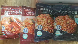 바다는다웰빙이다 전복해물볶음밥/전복김치볶음밥 250g-4봉지 — 4점을 준 리뷰어가 2020년 8월 올린 사용 사진