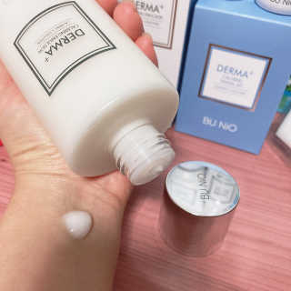 뷰니오 더마플러스 카밍 에멀전200ml — 4점을 준 리뷰어가 2020년 12월 올린 사용 사진