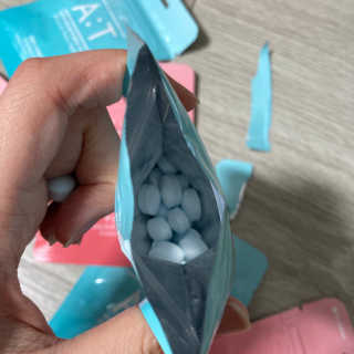 입 냄새 완화에 도움을 주는 에티켓 캔디 복숭아맛 앳캔디 — 4.5점을 준 리뷰어가 2020년 12월 올린 사용 사진