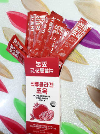 조은약초 석류콜라겐 석류즙 석류쪼옥 젤리 스틱 15포 x 20g — 5점을 준 리뷰어가 2020년 7월 올린 사용 사진