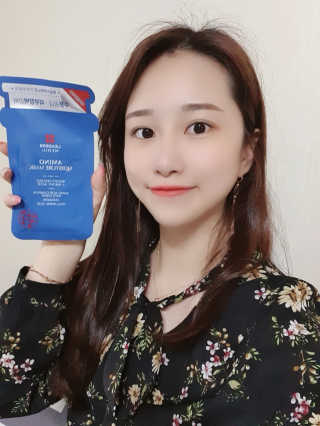 리더스코스메틱 리더스 메디유 아미노 모이스처 마스크 — 5점을 준 리뷰어가 2020년 5월 올린 사용 사진