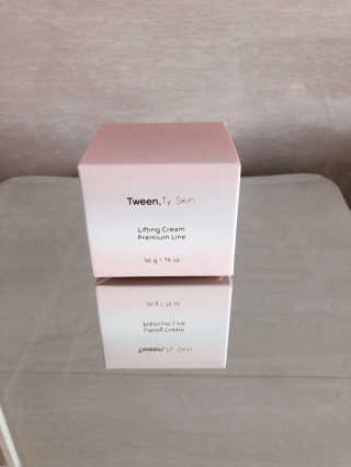 Tween.Ty Skin 트웬티스킨 리프팅 크림 프리미엄 라인 — 5점을 준 리뷰어가 2020년 9월 올린 사용 사진