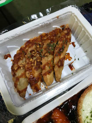 죠스떡볶이 [죠스푸드] 짜빠떡볶이+떡또그+범벅만두 신메뉴 3종 — 4점을 준 리뷰어가 2020년 5월 올린 사용 사진