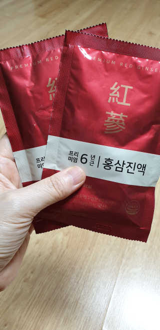 서울약사신협_New프리미엄6년근홍삼진액_70mlx30포 — 4점을 준 리뷰어가 2020년 8월 올린 사용 사진