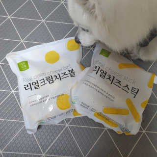 가치식탁 리얼치즈스틱, 리얼크림치즈볼 — 5점을 준 리뷰어가 2020년 9월 올린 사용 사진