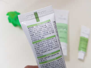 메디덴코 투투스 키즈 어린이 치약 — 5점을 준 리뷰어가 2020년 4월 올린 사용 사진