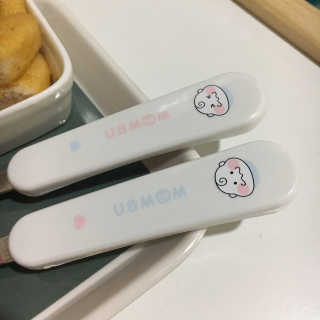 유비맘 스푼포크 케이스 세트 1+1 _컬러랜덤 발송 — 5점을 준 리뷰어가 2020년 11월 올린 사용 사진