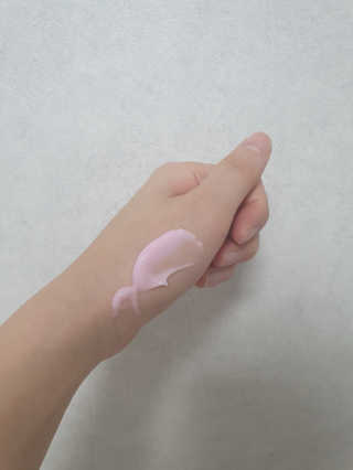 어글리프루프 크림 스탑디어글리 핑크모먼트 50ml — 5점을 준 리뷰어가 2020년 10월 올린 사용 사진