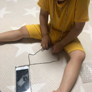 젠블리 항균동 볼체인 폰스트랩 갤럭시 아이폰 케이스 목걸이 — 4점을 준 리뷰어가 2020년 7월 올린 사용 사진