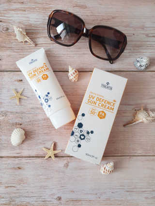 트리티스 SG_[TREATIS] UV Defence Sun Cream — 5점을 준 리뷰어가 2020년 10월 올린 사용 사진